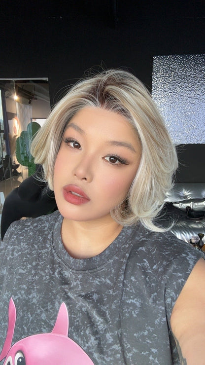 [PRE-ORDER] JBEXTENSION JESS MONO Monofilament Handmade Wig 6X5 Full Monofilament Hand Tied Top Wig 10 Inches Blonde Mono Lace Wig With Anti-slip Silicone Strips Glueless Wig JESS MONO【BENDY EAR TABS】 Alexwigs