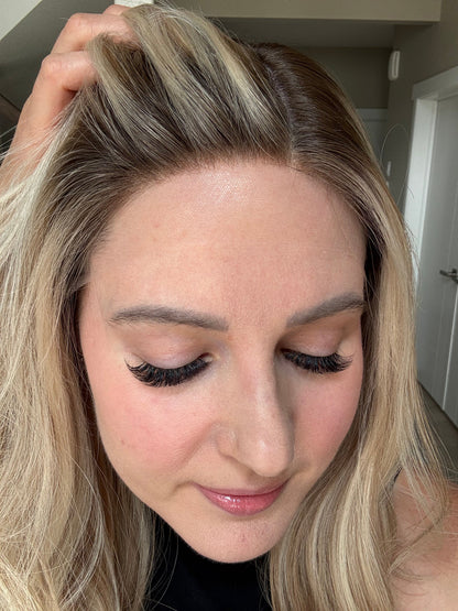 18" Katie LOB Comfort Cap Silk Top Wig (S) Alexwigs