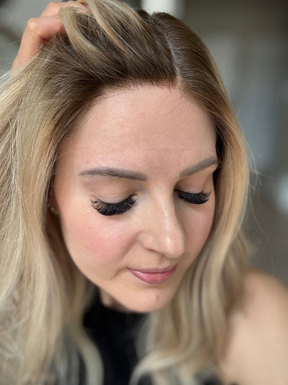 17" Katie Comfort Cap Silk Top Wig (M) (FINAL SALE) Alexwigs