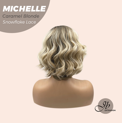 [PRE-ORDER] JBEXTENSION 10 Inches Caramel Blonde Pre-Cut Side Part Snowflake Lace Frontlace Glueless Wig MICHELLE CARAMEL BLONDE【BENDY EAR TABS】- S/M Alexwigs